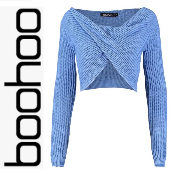 Boohoo Tops - NWOT Boohoo Twist Front Knit Crop Sweater Blue Sm